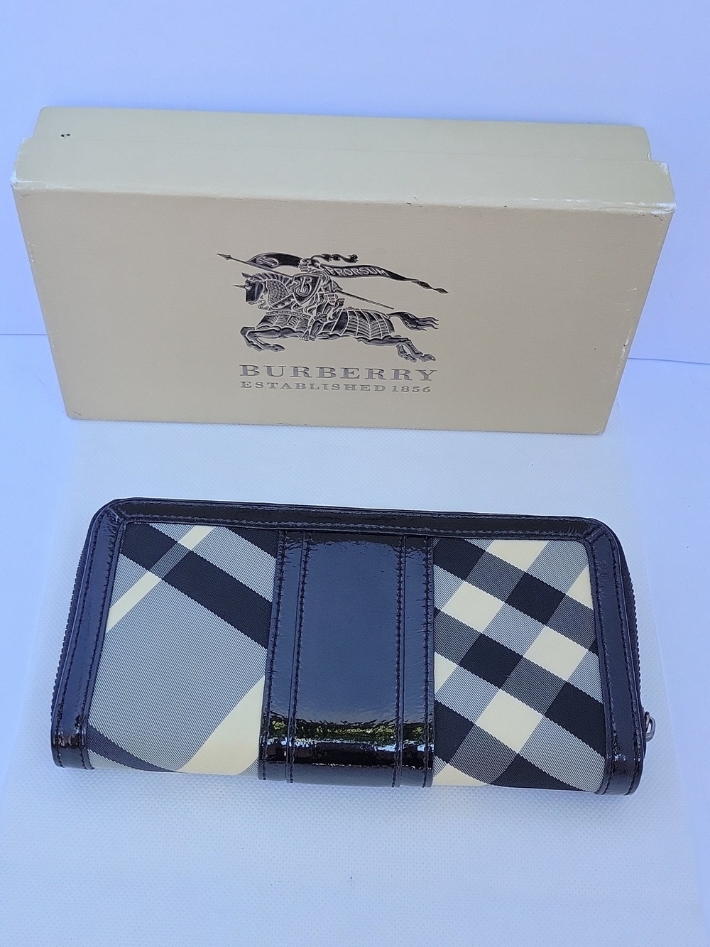 Burberry Dark Brown Leather Zip Card Wallet with Logo Stamp - Picture 3 of 8